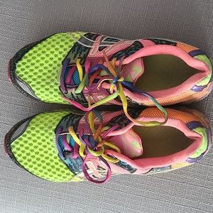 Asics T356N Gel Noosa Tri 8 Running Sneaker